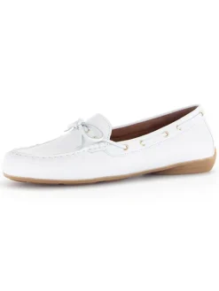 Leder-Mokassins in Weiß