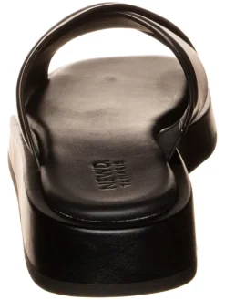 Leder-Pantoletten in Schwarz