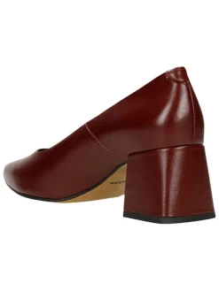 Leder-Pumps in Bordeaux