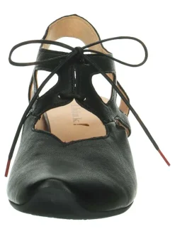 Leder-Pumps in Schwarz