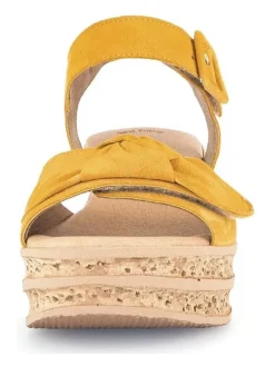 Leder-Sandaletten in Gelb