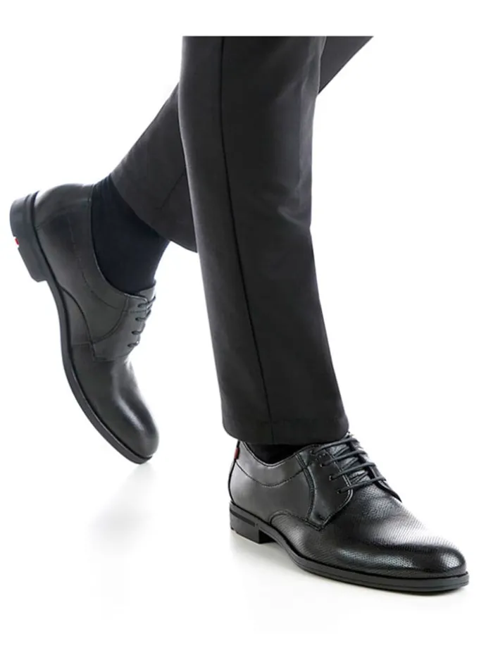 Leder-Schnürschuhe "Ferenc" in Schwarz