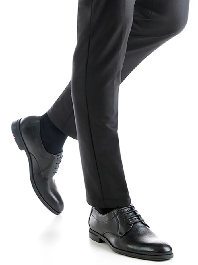 Leder-Schnürschuhe "Ferenc" in Schwarz