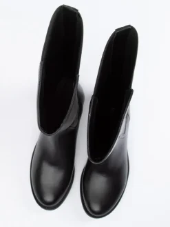 Leder-Stiefel in Schwarz