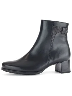 Leder-Stiefeletten in Schwarz