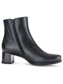 Leder-Stiefeletten in Schwarz