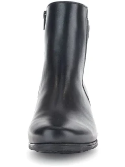 Leder-Stiefeletten in Schwarz