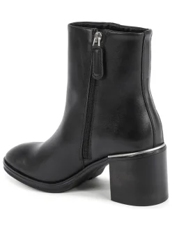 Leder-Stiefeletten in Schwarz