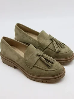 Mokassins in Grün