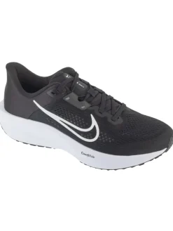 Nike Quest 6 in Schwarz