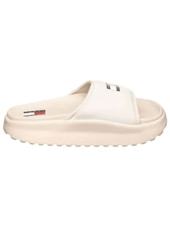 Pantoletten in Creme