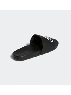 Pantoletten in Schwarz