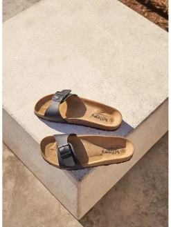 Pantoletten in Schwarz