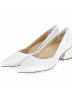Pumps / Ballerina in weiss