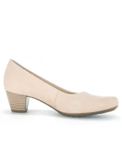 Pumps in Beige