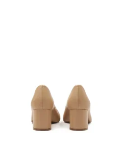 Pumps in Beige