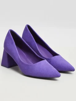 Pumps in Lila