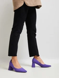 Pumps in Lila