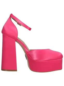 Pumps in Pink