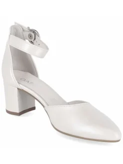 Pumps in weiss