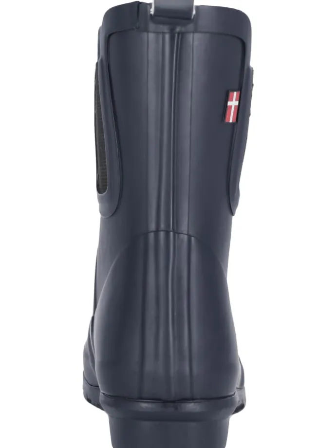 Rubberboots Suburbs in 2001 Navy