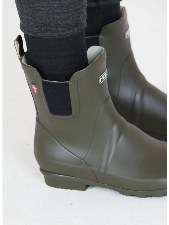 Rubberboots Suburbs in 3038 Olive Night