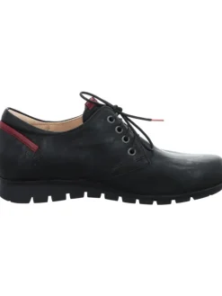 Schnürschuh in schwarz