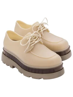 Schnürschuhe in Beige