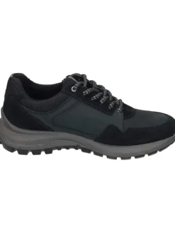 Schnürschuhe in schwarz