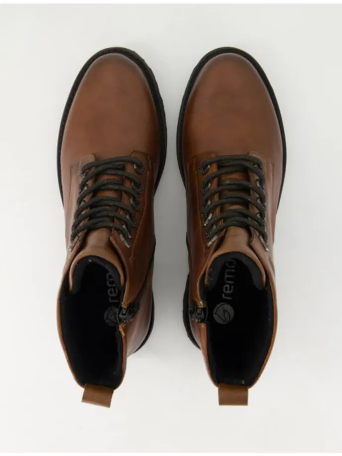 Schnürstiefeletten in Braun