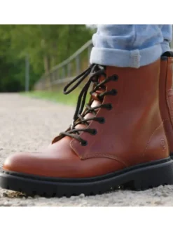 Schnürstiefeletten in cognac