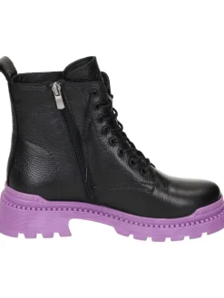 Schnürstiefeletten in lila