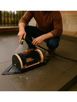 Schuhabstreifer in Schwarz/ Natur