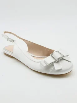 Slingballerinas in Weiß