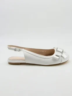 Slingballerinas in Weiß