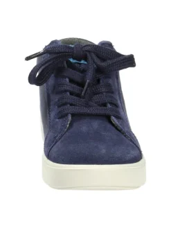 Sneaker in Blau