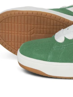 Sneaker in Verdant Green
