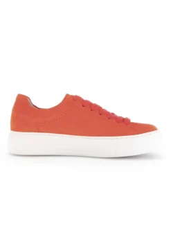 Sneaker low in orange