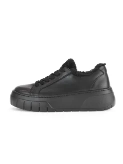 Sneaker low in schwarz