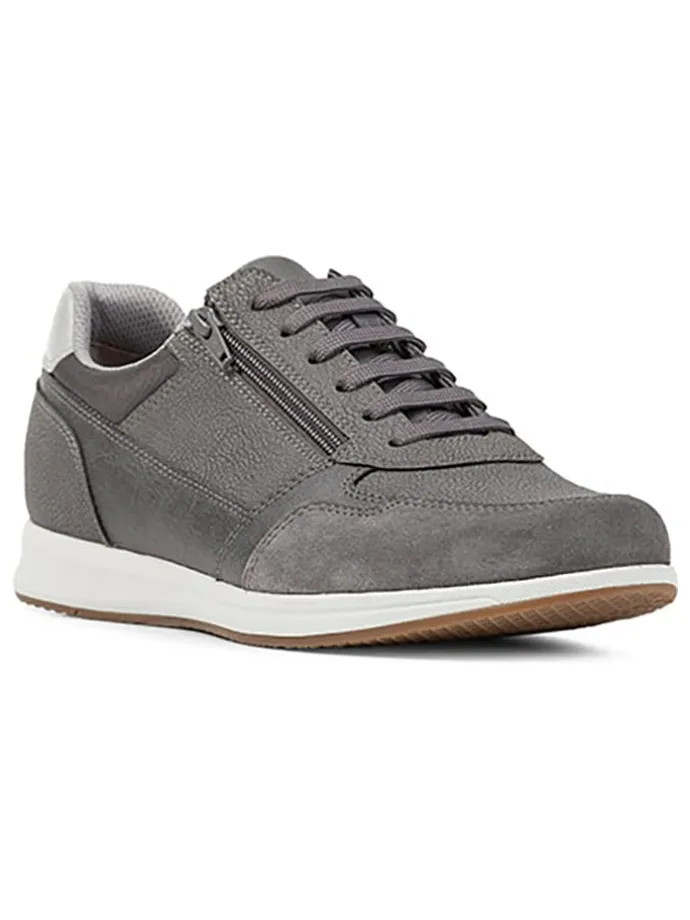 Sneakers "Avery" in Grau