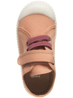 Sneakers in Apricot