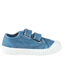 Sneakers in Blau
