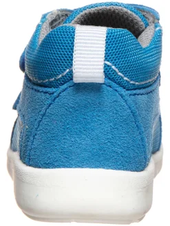 Sneakers in Blau