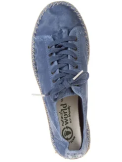 Sneakers in Blau