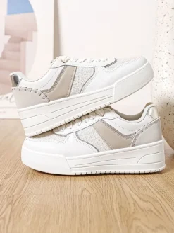 Sneakers in Creme/ Weiß/ Beige