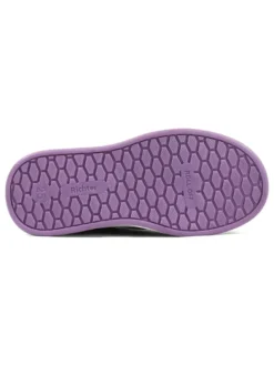 Sneakers in Hellblau