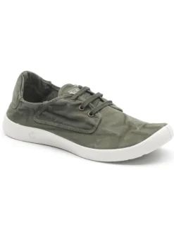 Sneakers in Khaki