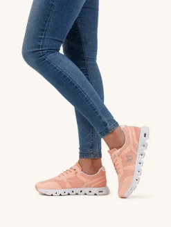 Sneakers in Rosa
