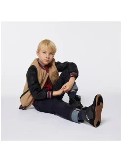 Sneakers in Schwarz/ Dunkelblau