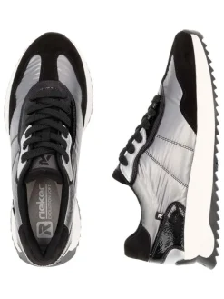 Sneakers in Schwarz/ Silber